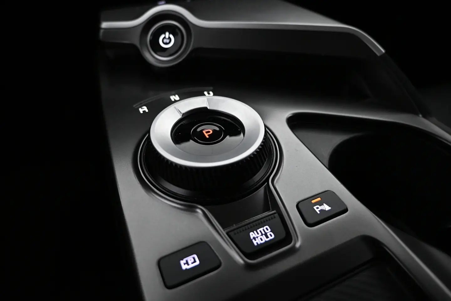 Car Image - 70owuofa0UYh8tYCeb9Z1G