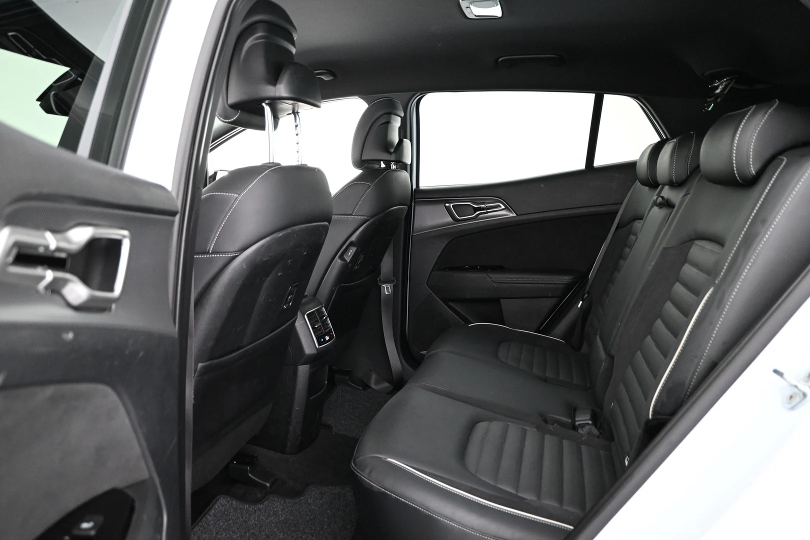 Car Image - NcAAubY6wvEdu3TGtkc0C
