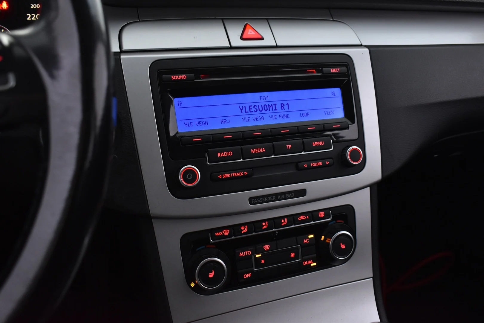 Car Image - m92p2JANfFk8DkiIigsLH