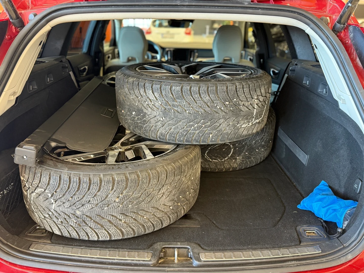 Car Image - 7uwnYC3EKn3hcnKsIVMCtR
