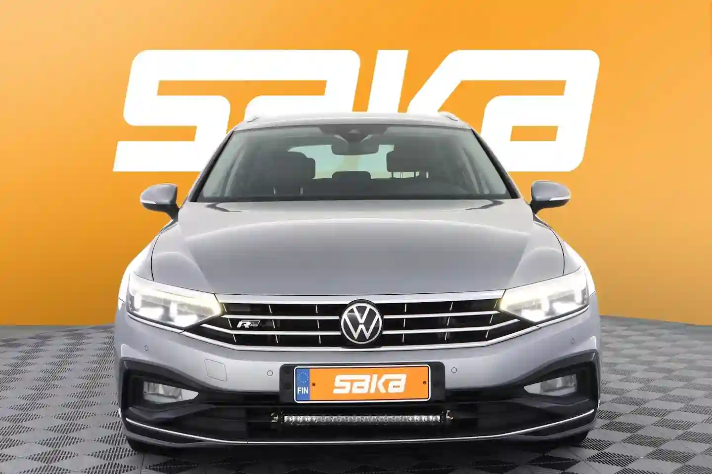 Car Image - 4WxI4rjex6lI6QBCWIs0GX