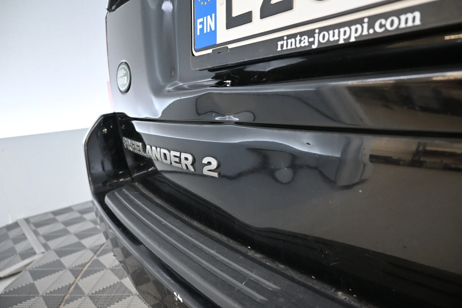 Car Image - y8b19UBveZa5VhH1bl4DX