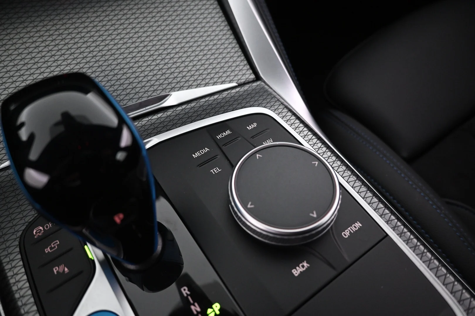 Car Image - EtpRJMCW7riWQUi1K8dD0