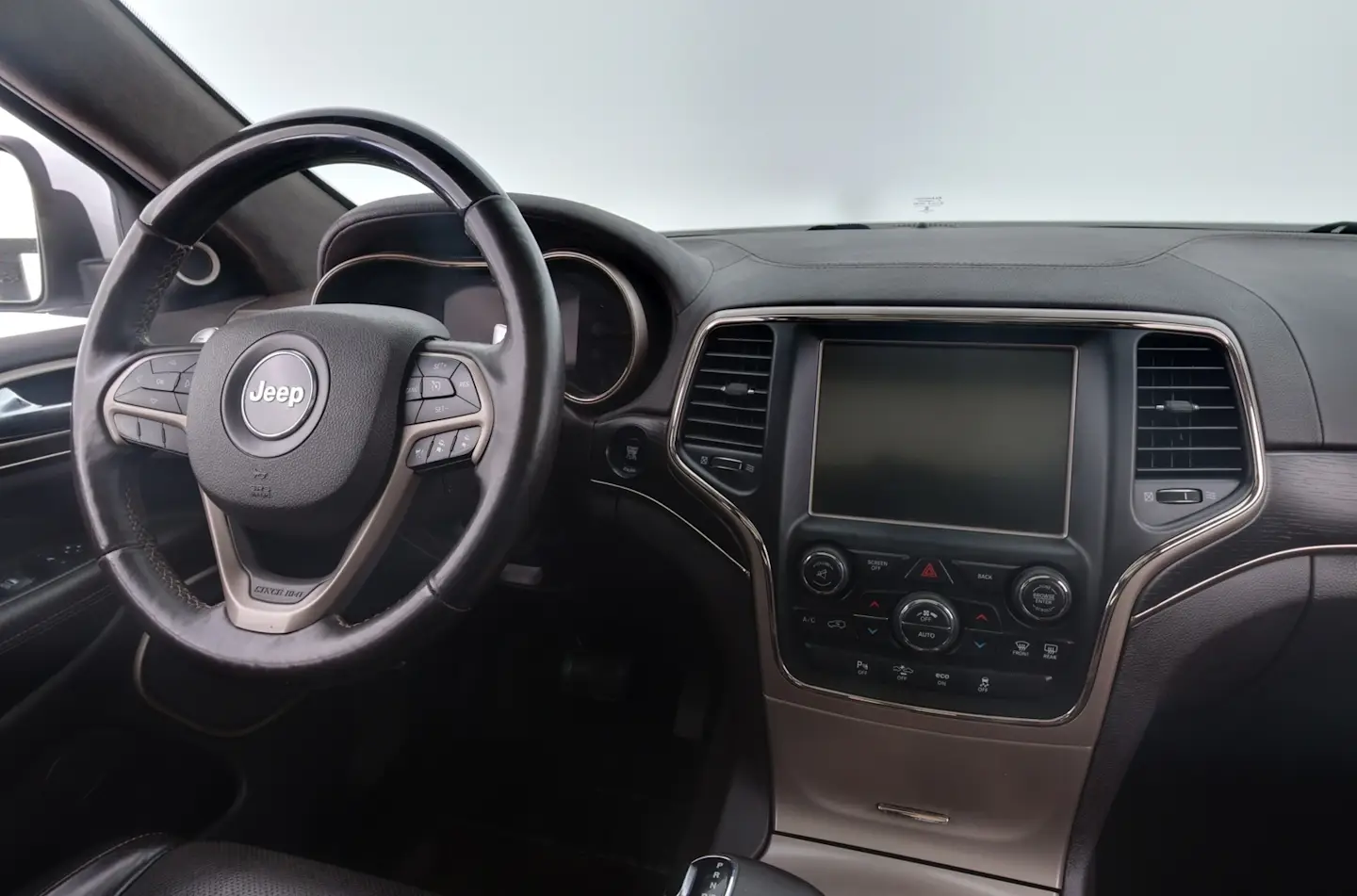 Car Image - 6qkJmFHvseHUFCLZQxjD83