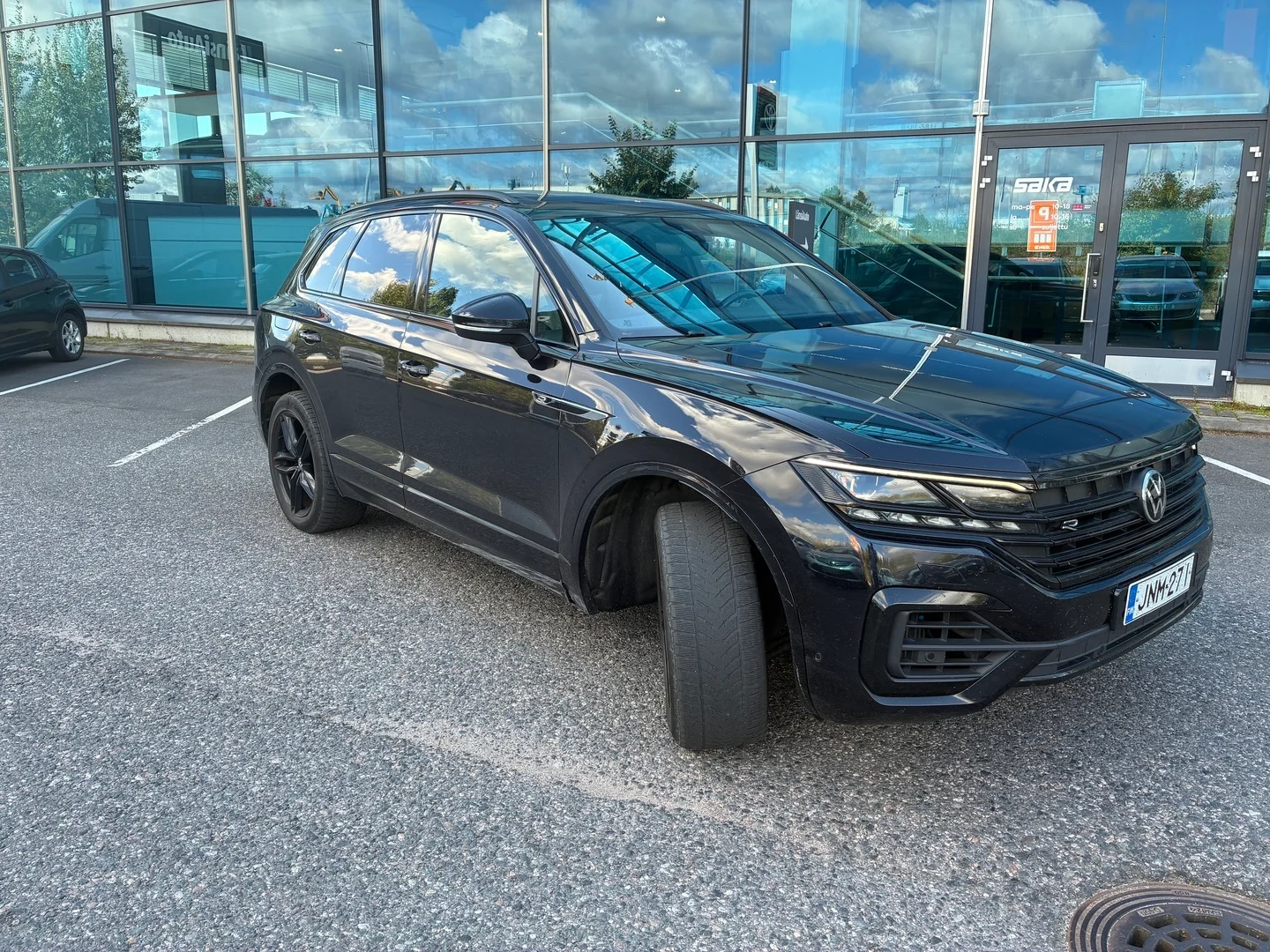 Car Image - 7evD4JI38IAPsaCkluTYNx