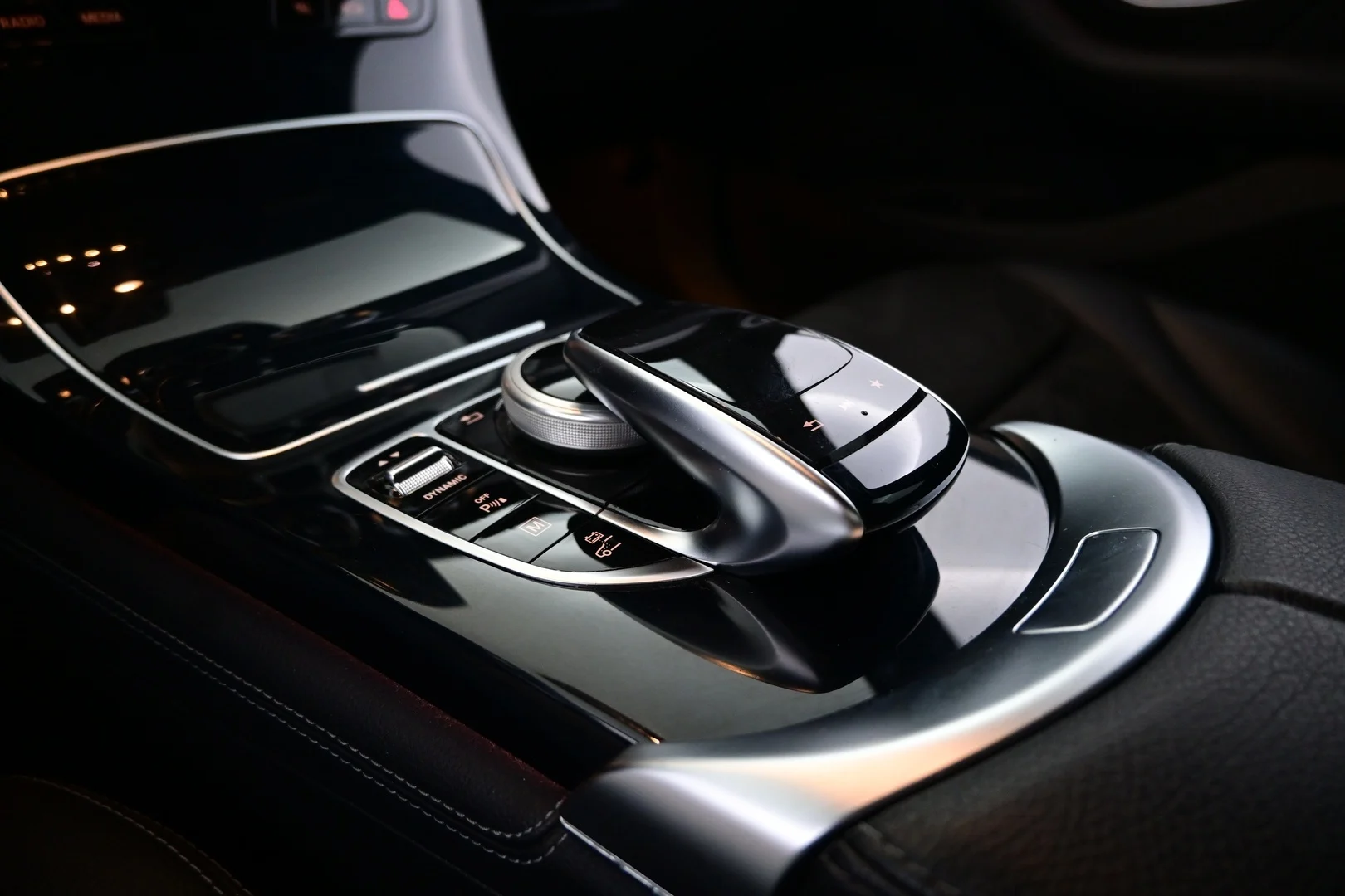 Car Image - DCG1bBBNO3Ugu5wtczFRe