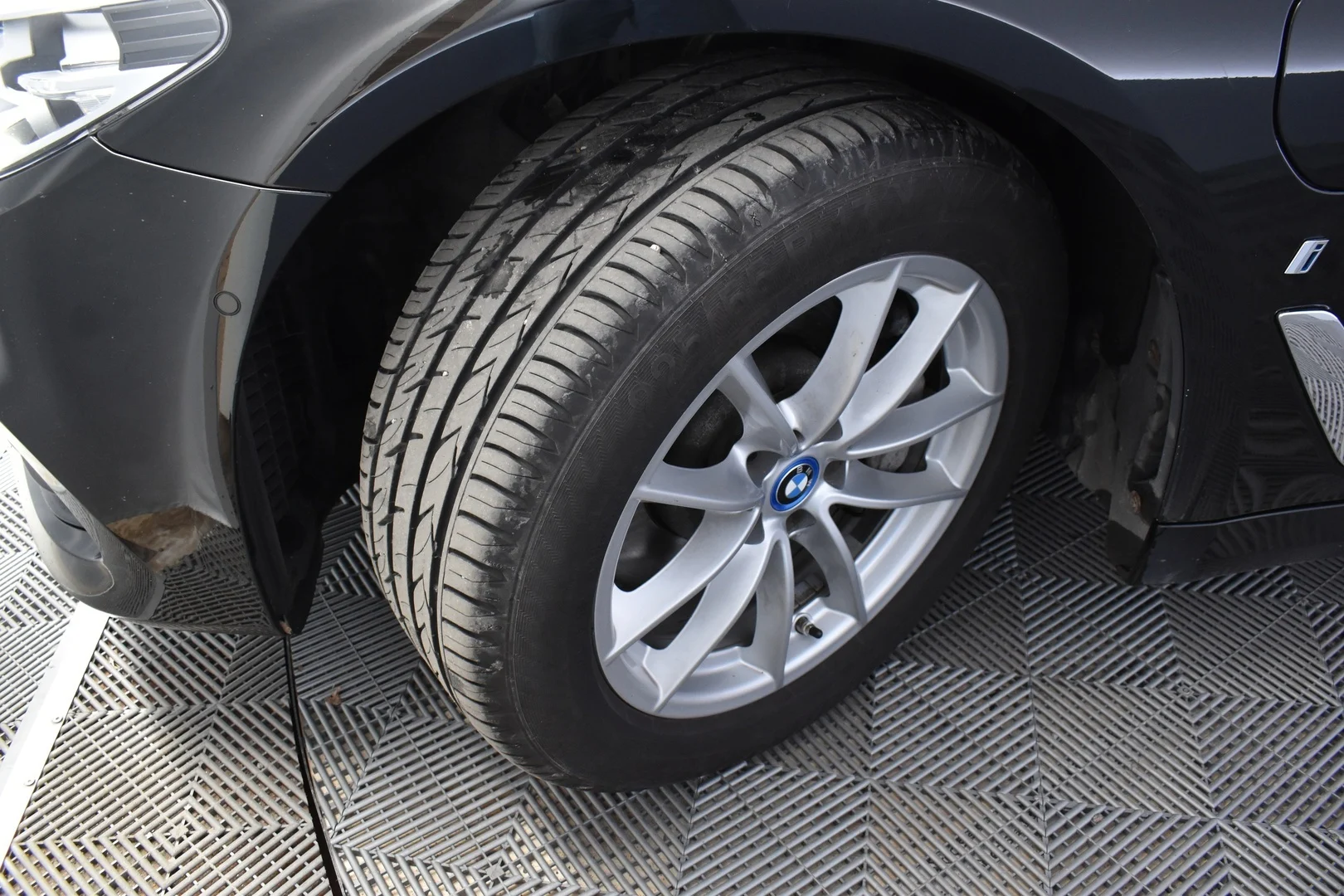 Car Image - 5KunQfq3ld9nVsTrIbNy7Q