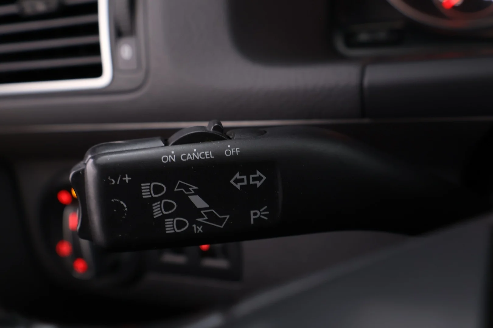 Car Image - 3YlSe9p0WhfnID9xOtrhyj