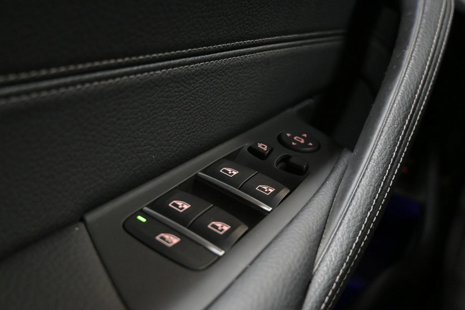 Car Image - Gf9VgdRJ48STAzgiwiKXp