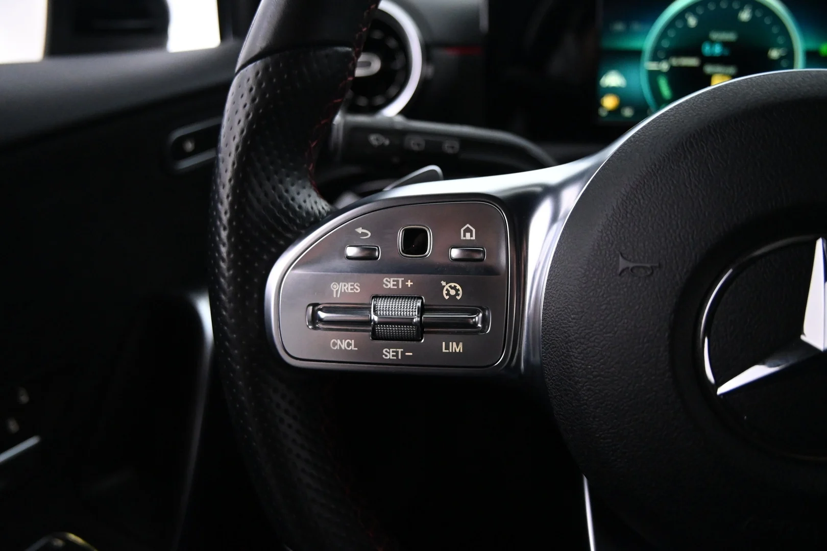 Car Image - 1yQUdH7C04u6ExTEyh1arX