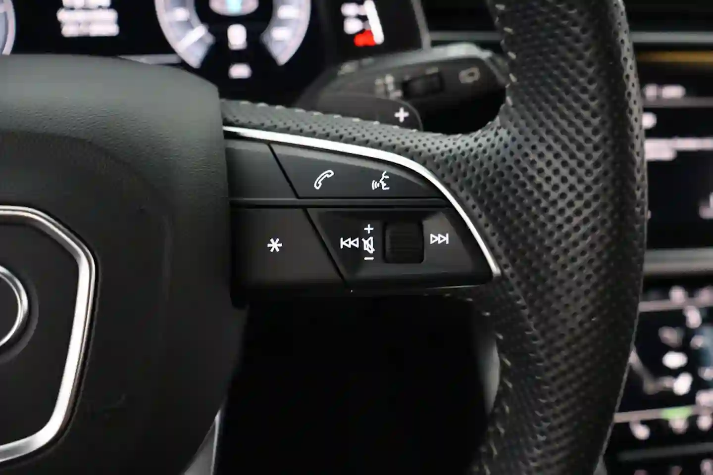 Car Image - 3zCw0Sth6BKwiQeEWDL33D