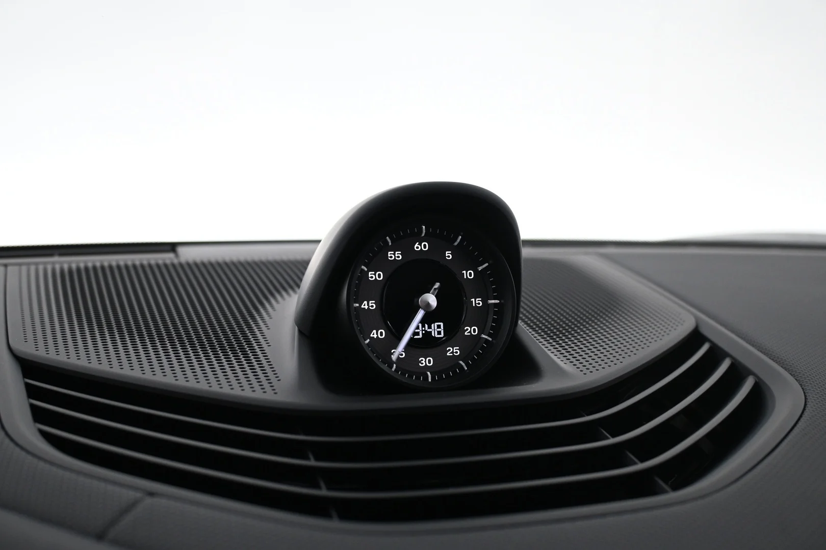 Car Image - 45LeUUAbFdHPSrQLjgxDwj