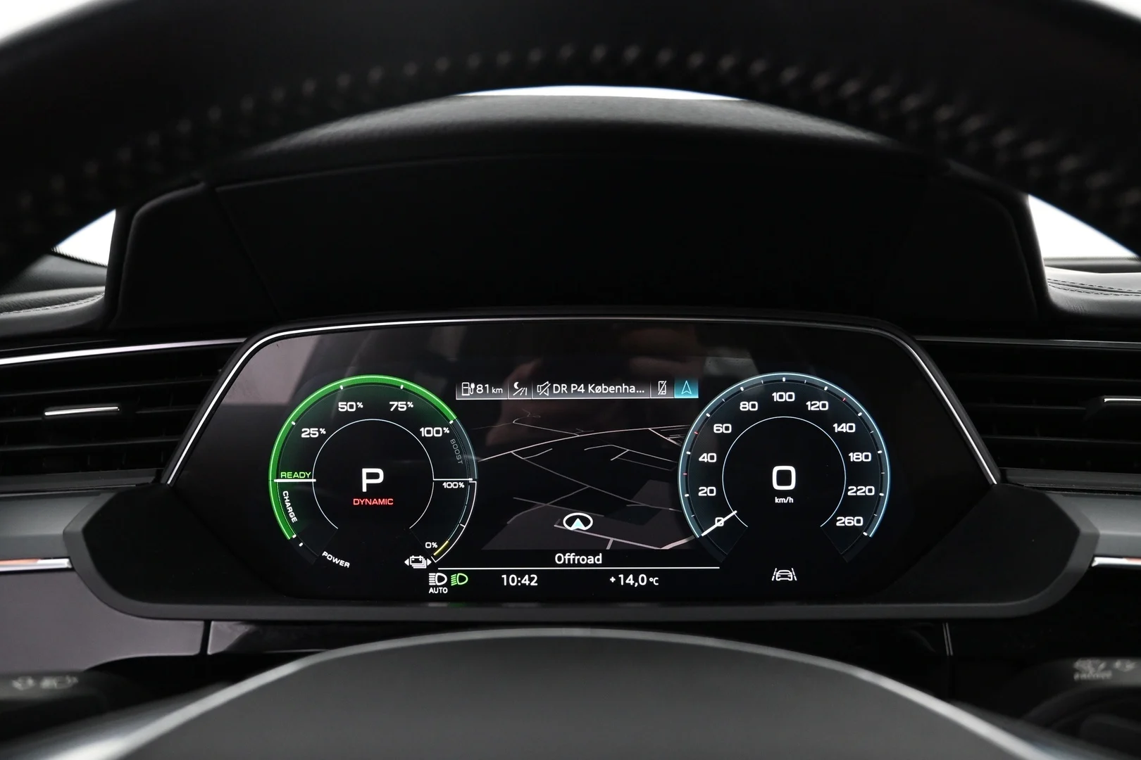 Car Image - 5tI86P4IYCglB5Gz8T0IeF