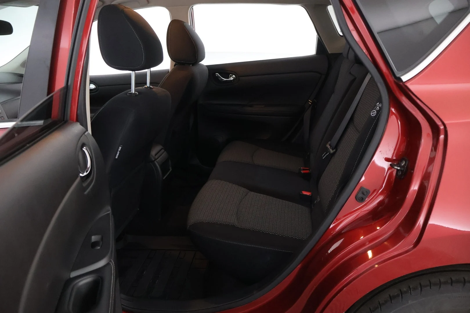 Car Image - 3okLoWj0aAcd7rsC8OXuVW