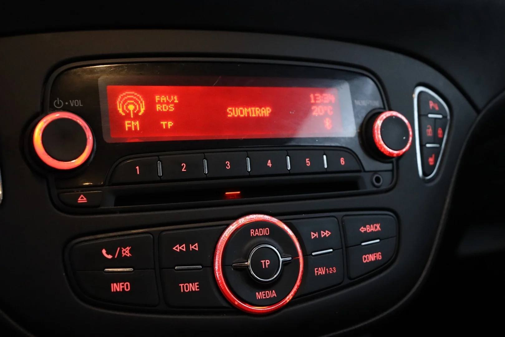 Car Image - 3D8P4cFbMTKtgvNBO8tri2