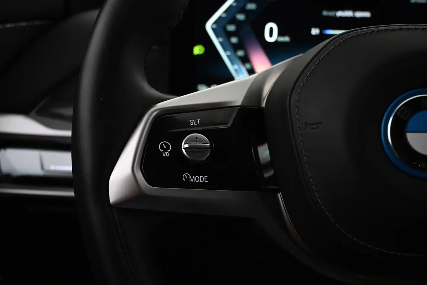 Car Image - 5az1c4F94aKq9M6FX9n1zt