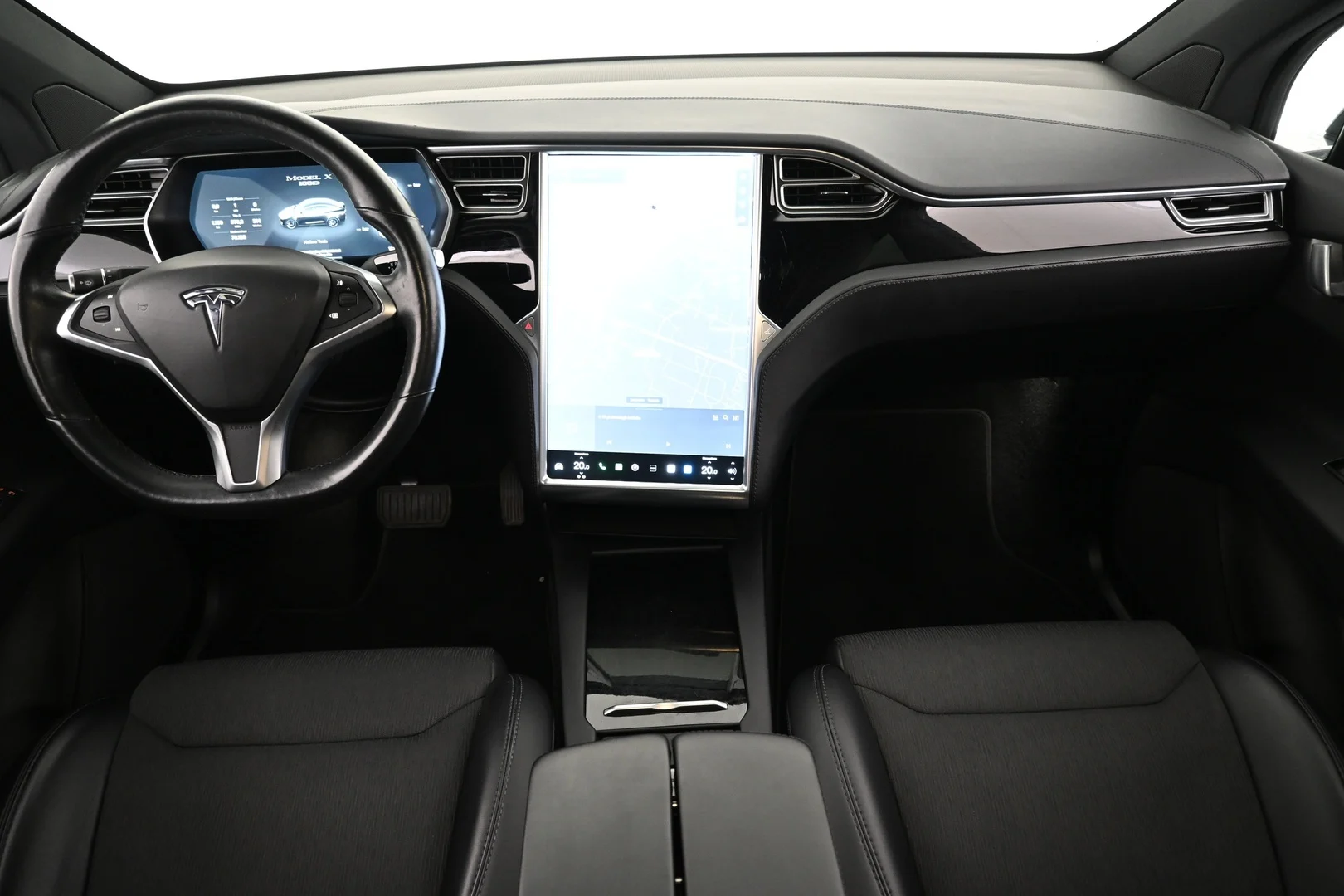 Car Image - C8YqQW7VMkFXrYoxfePpu
