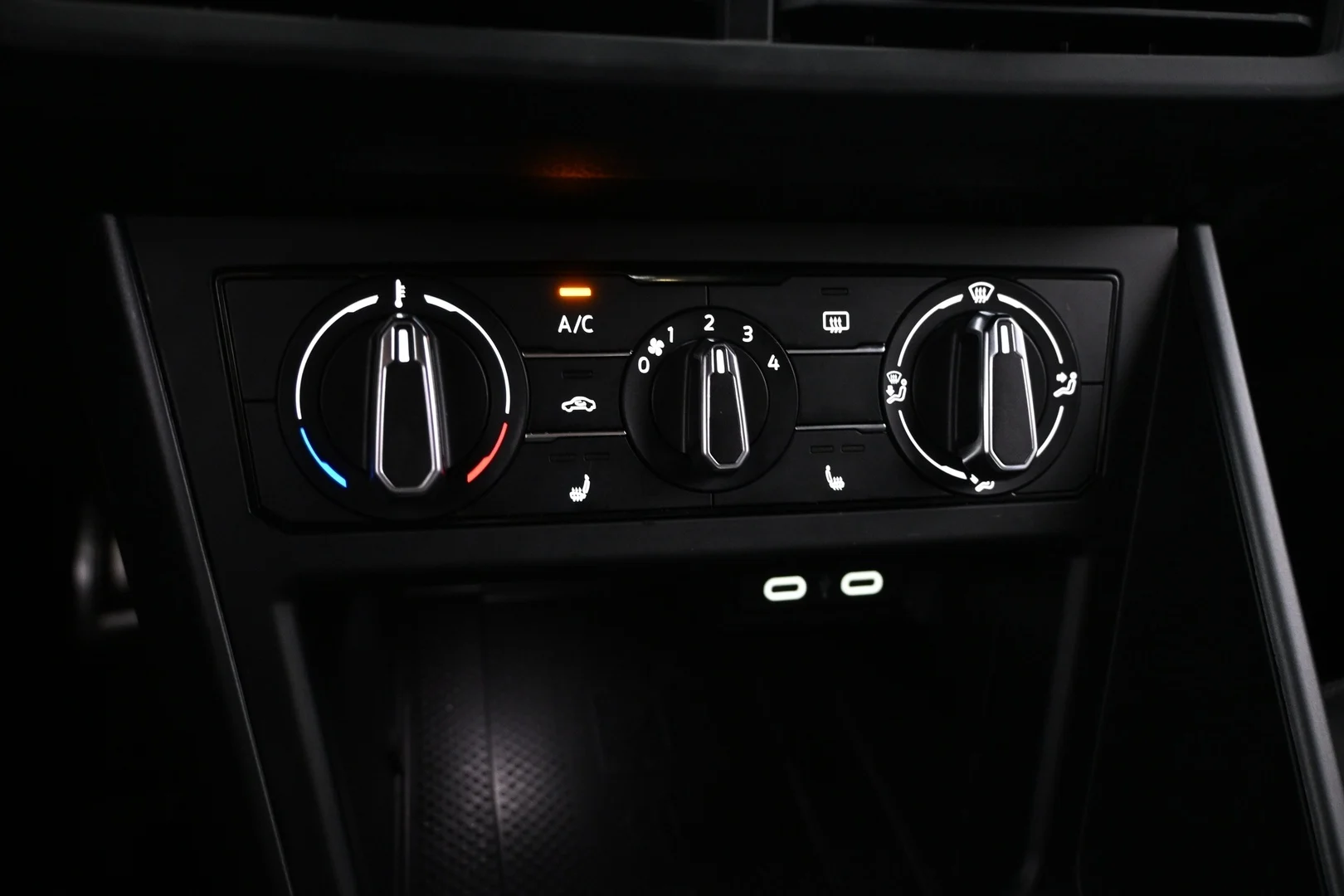 Car Image - 4FALLzlhWwW0b5fKQqDhXY