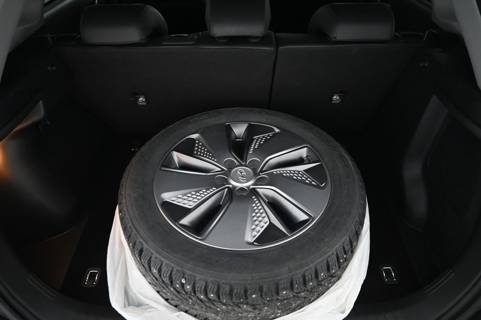 Car Image - H6rnhJBA8qKMWOT0ley71