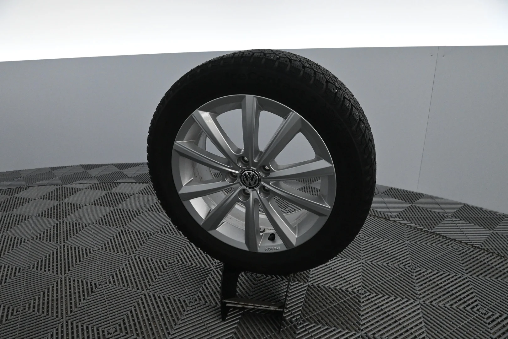 Car Image - itOJBVEMJO6Epiljjh3bK