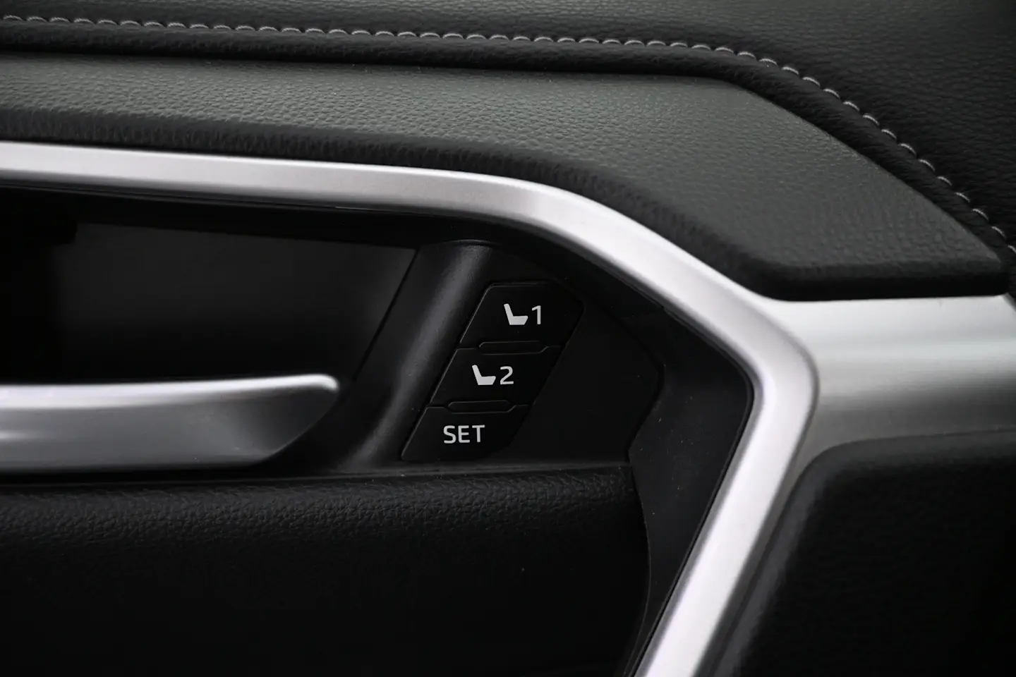 Car Image - 1Bbt9sNJN3UJs9PNpgaV8F