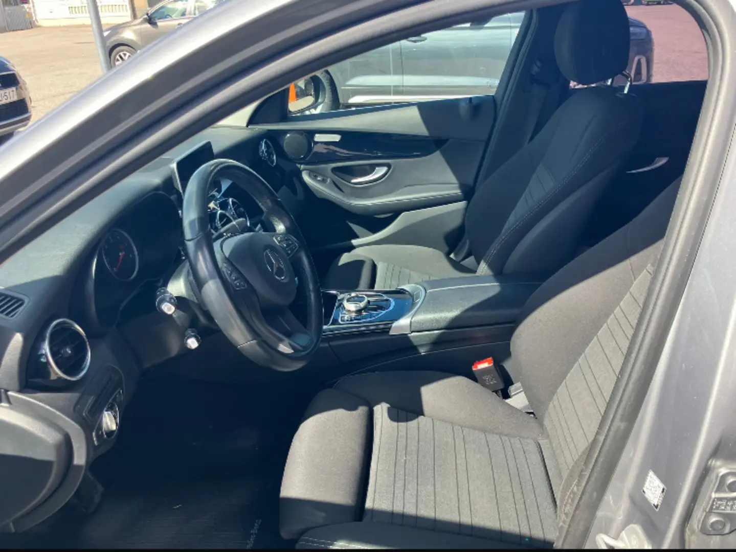 Car Image - SvbLwU5cJP25CmtrokVMd