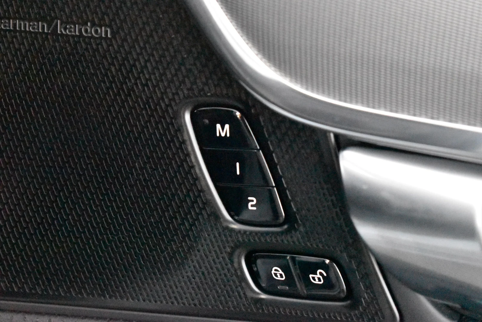 Car Image - 3tEN4WMCXHhqGIgJ0YnObo