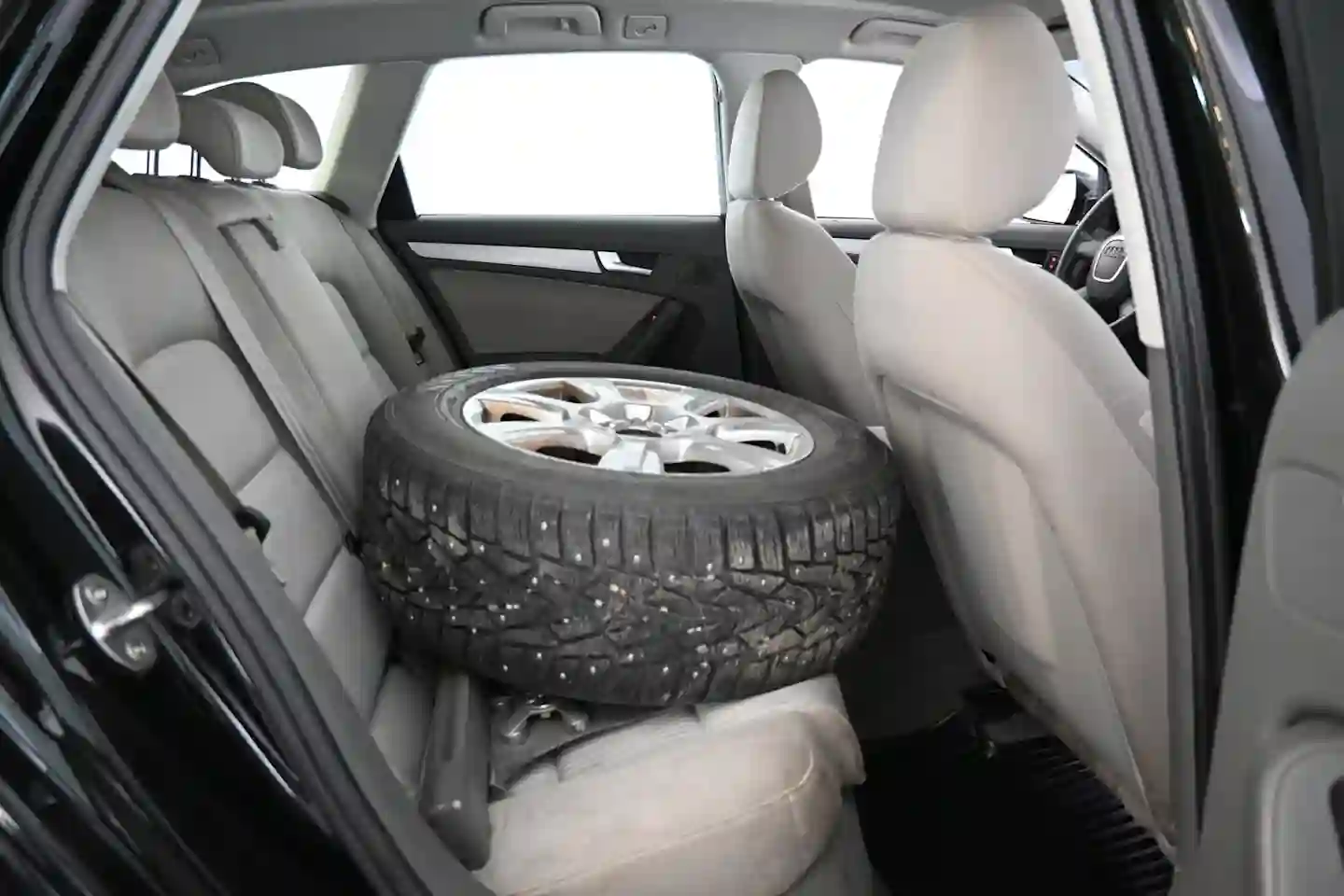 Car Image - 4BixllG5MFVnsfs7QM84bJ