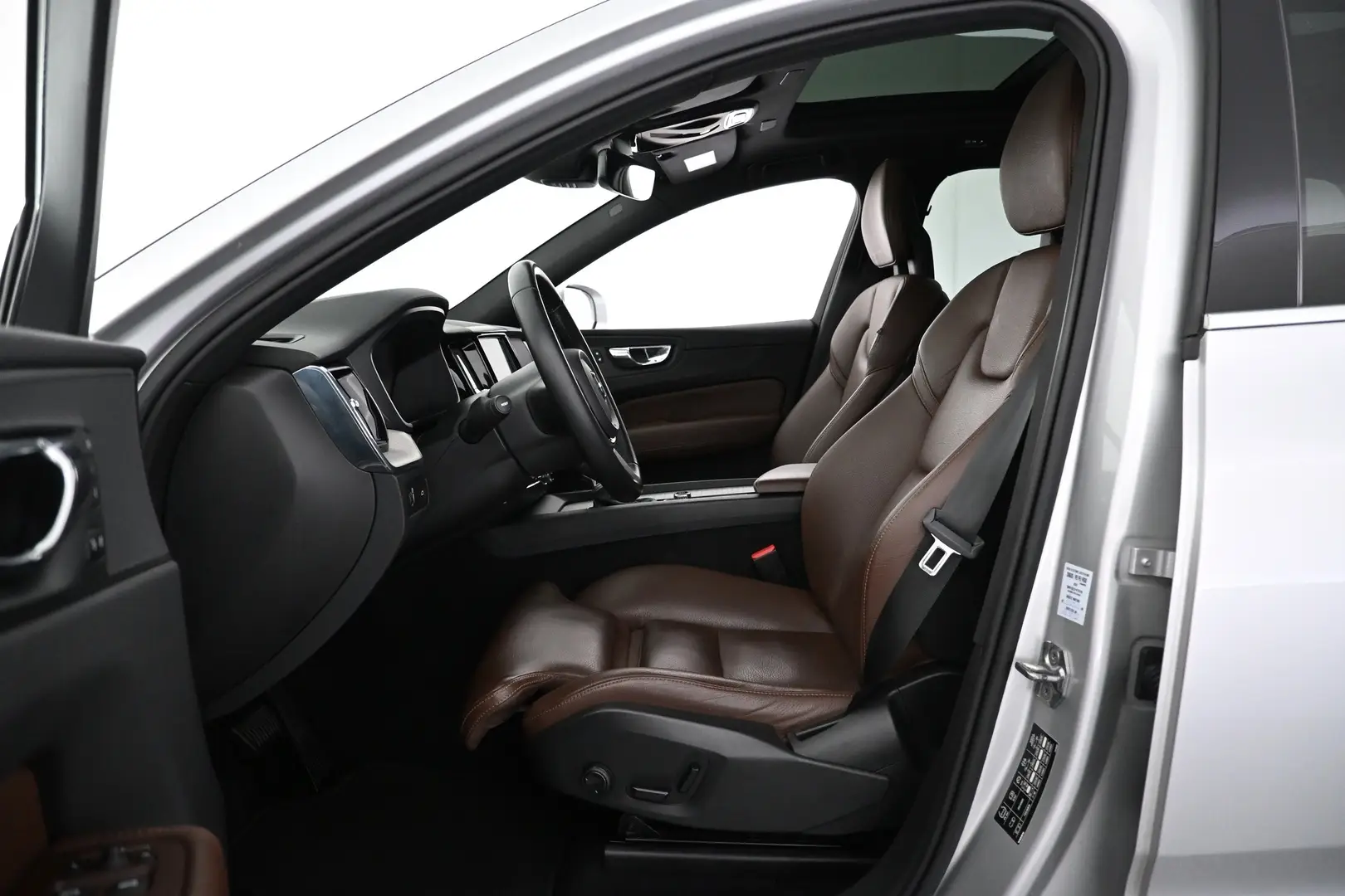 Car Image - 7HCehXneahAUgPckT9vo1E