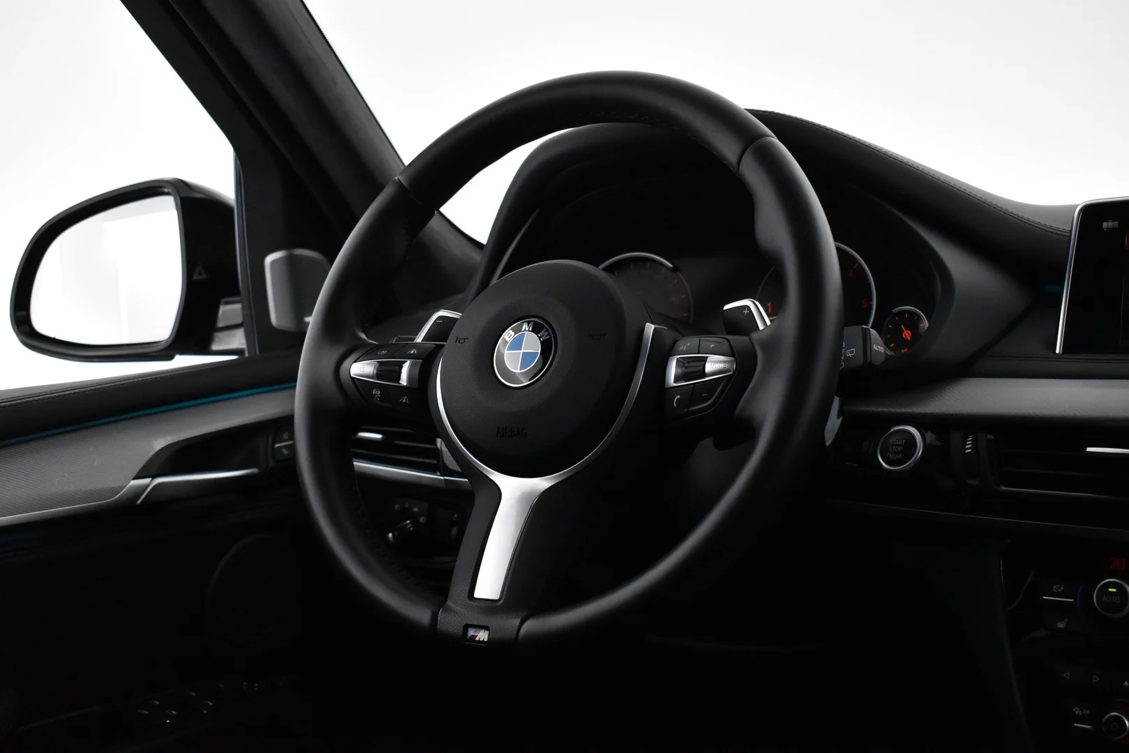Car Image - 2YcflqiikiDH4uK8WCWXby
