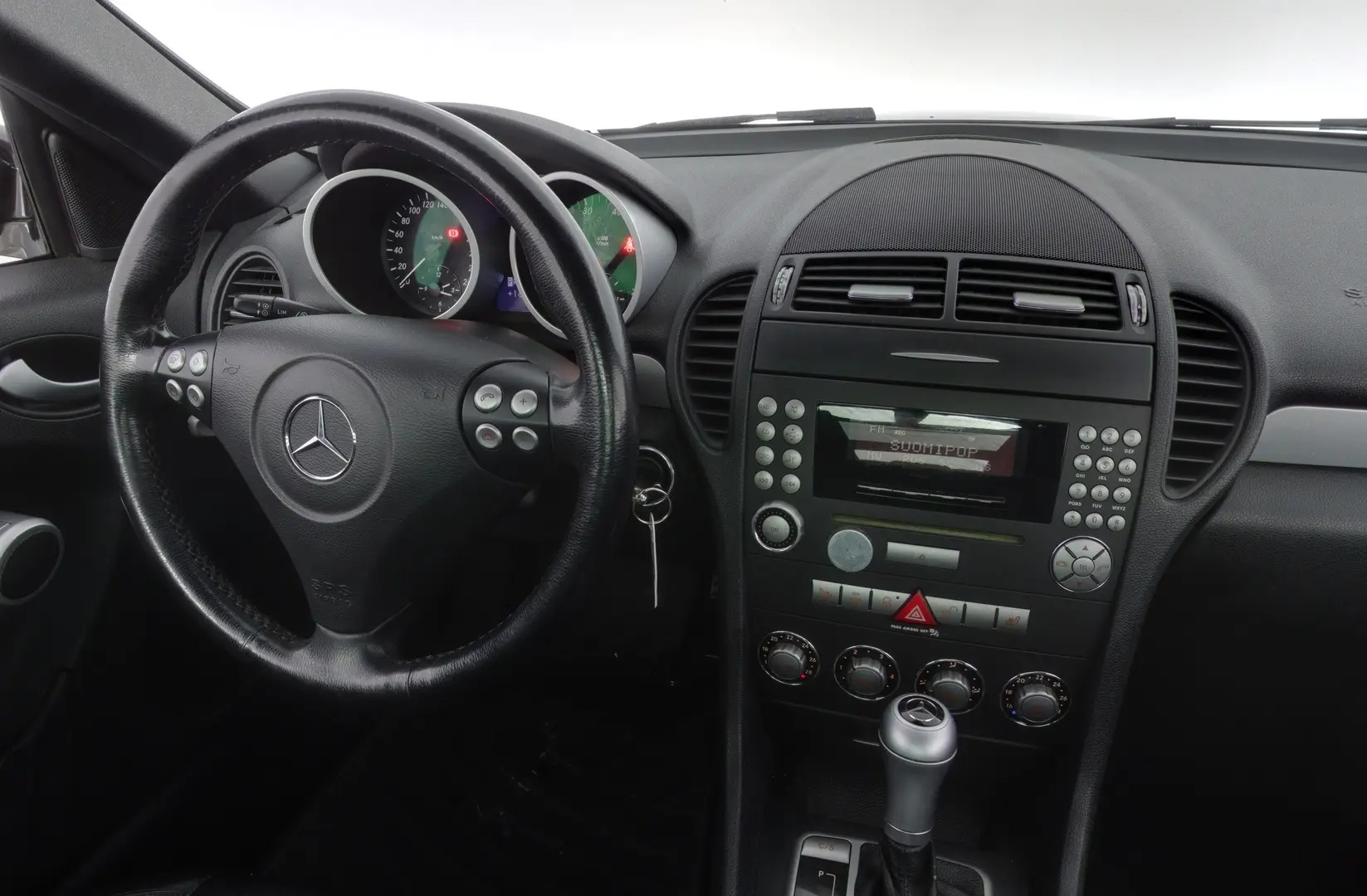 Car Image - 5CYg7B1afyyczUASzCwrWe