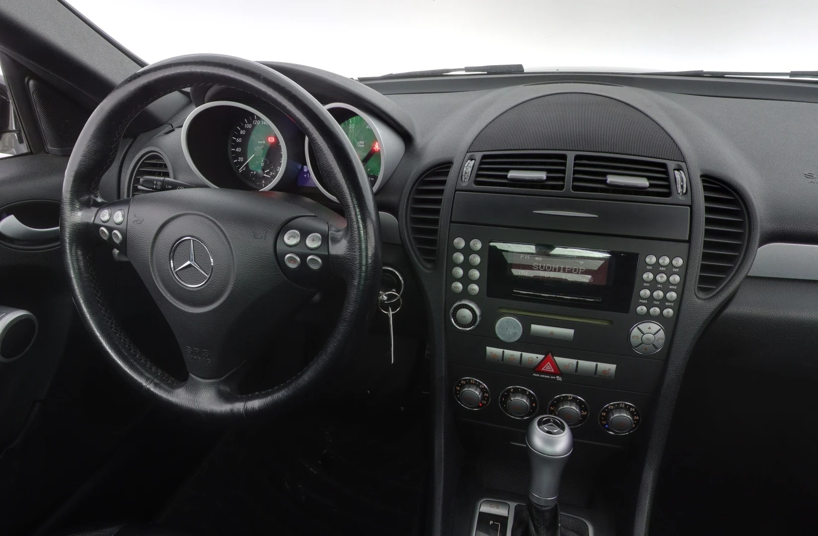 Car Image - 5CYg7B1afyyczUASzCwrWe