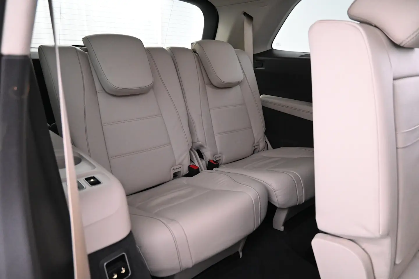 Car Image - 2Ii9moRLNbPzv5dqIkkX6B