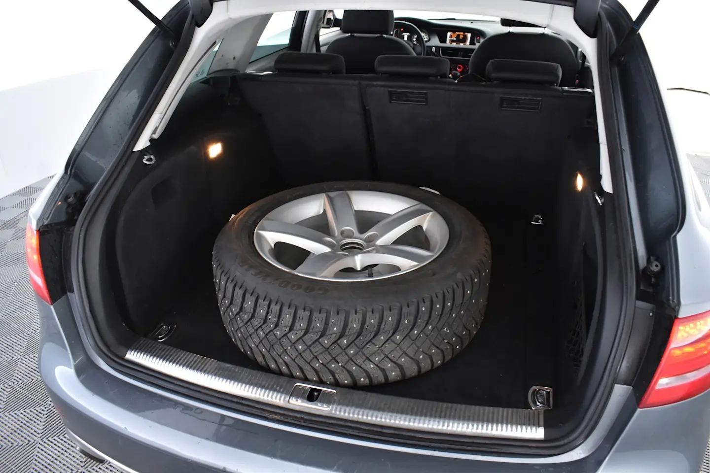 Car Image - 5lk67a881gmVrKPeHdkeg7