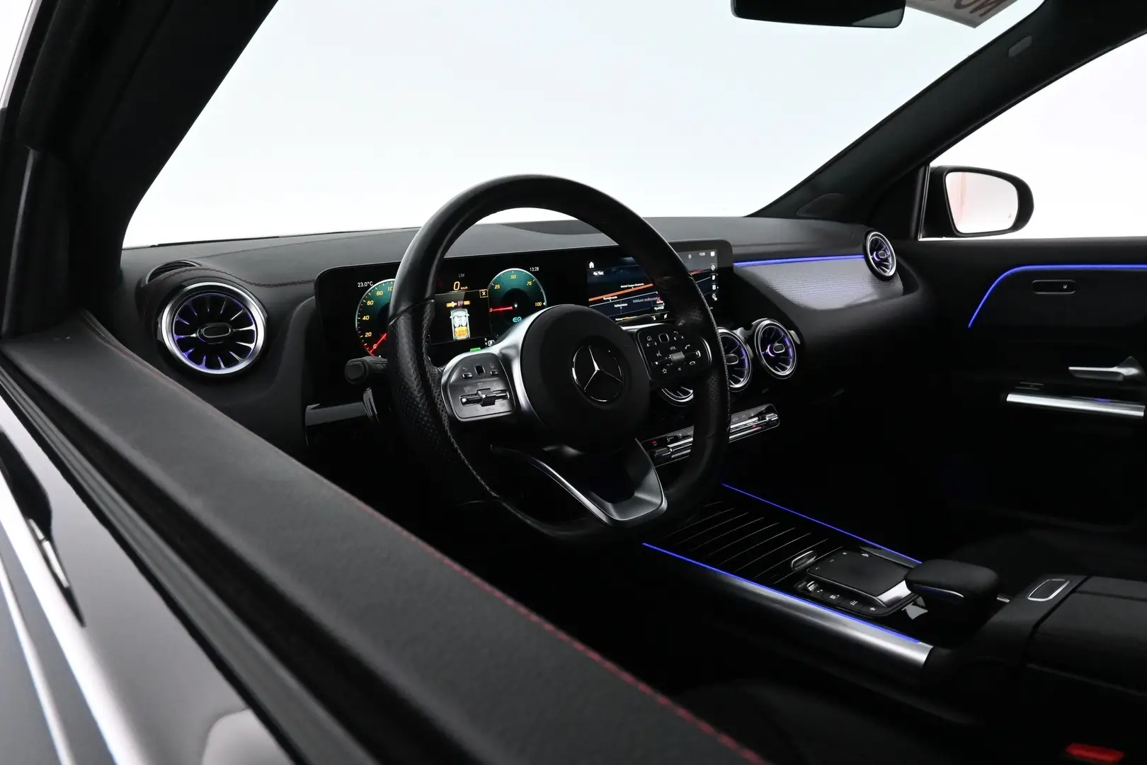Car Image - 5B15sBUq2WDPQjcdk1xMyT