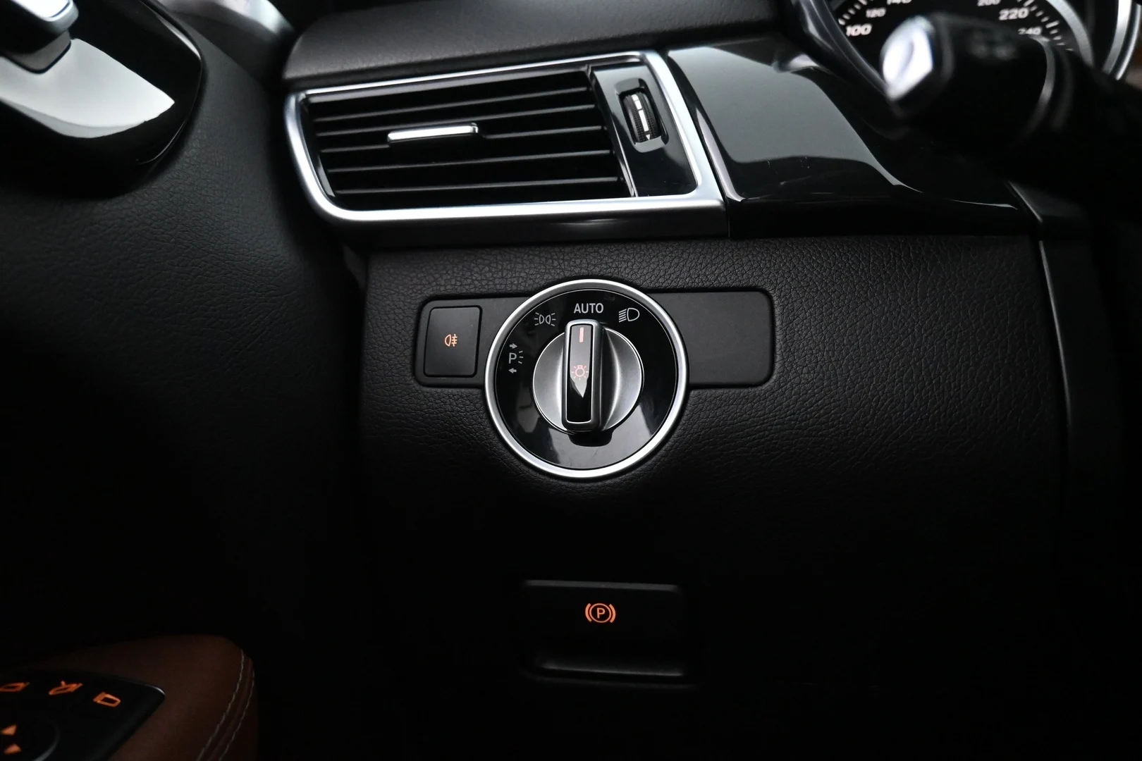 Car Image - 48q6xSqn4uulk5SGxpsdjL