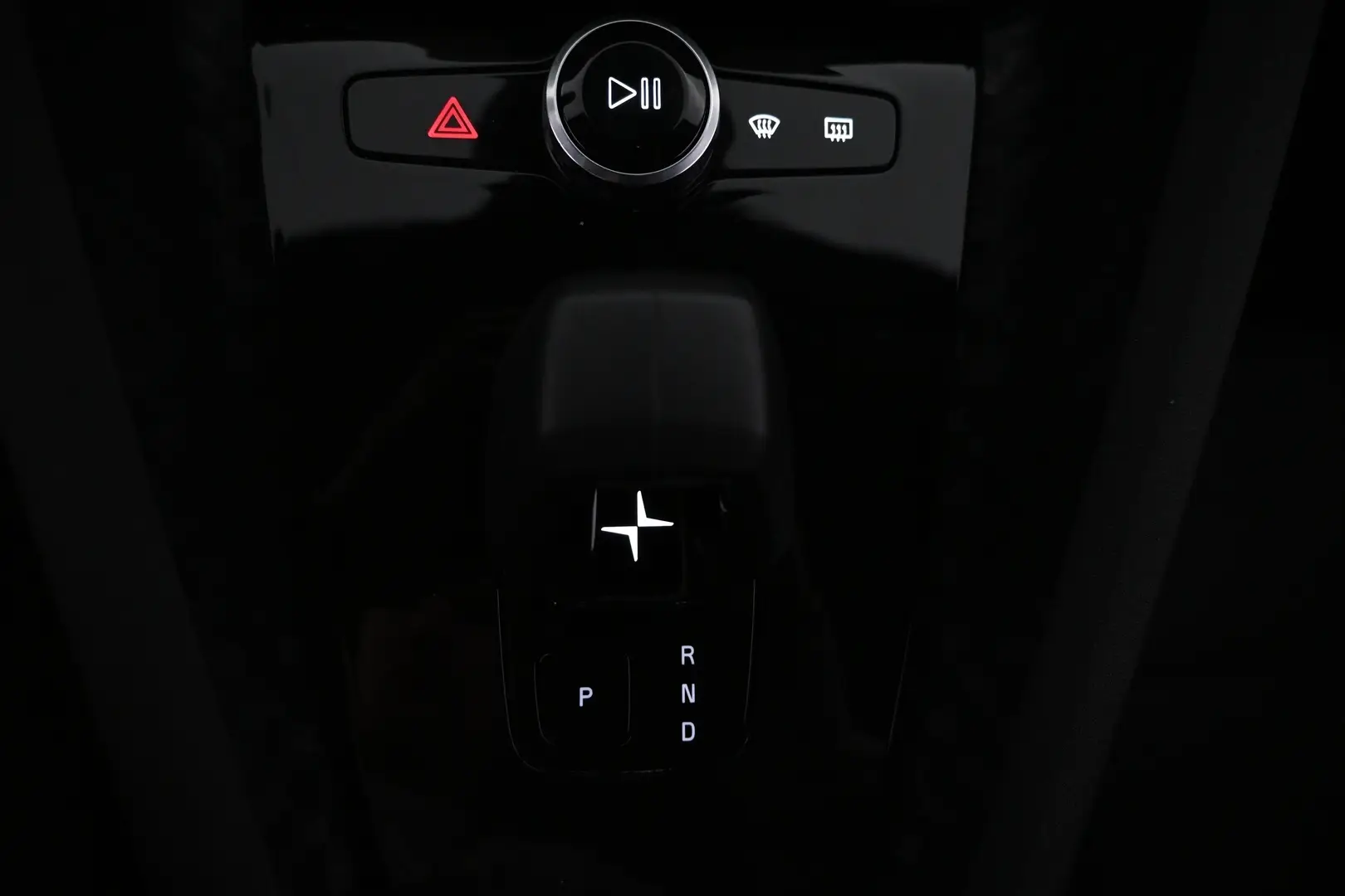 Car Image - 3n0KpdpFwNDbHDZ7BfpaQB
