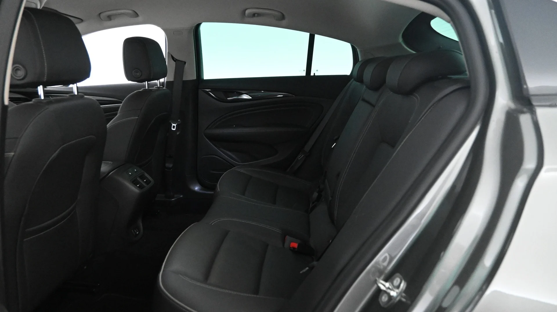 Car Image - 6OxzE3uAE9rkrVqBg8Z8LP