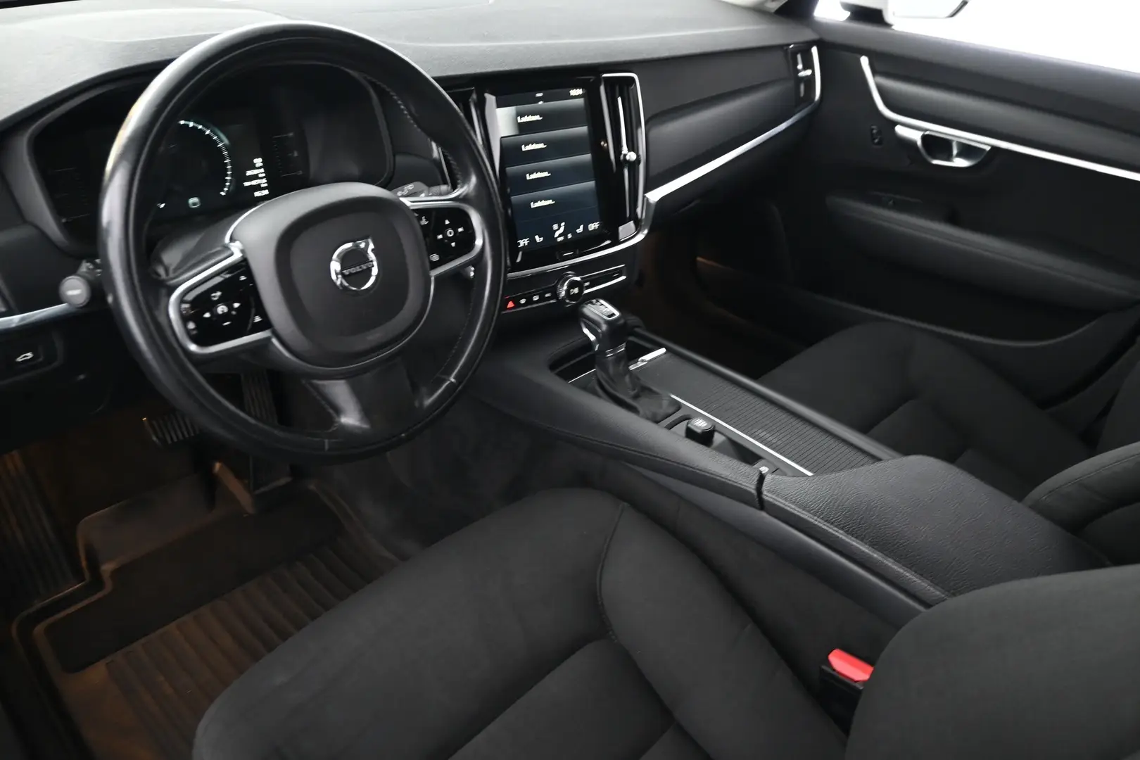 Car Image - 1lEqSXzGEwqiELnFJ6QOpJ