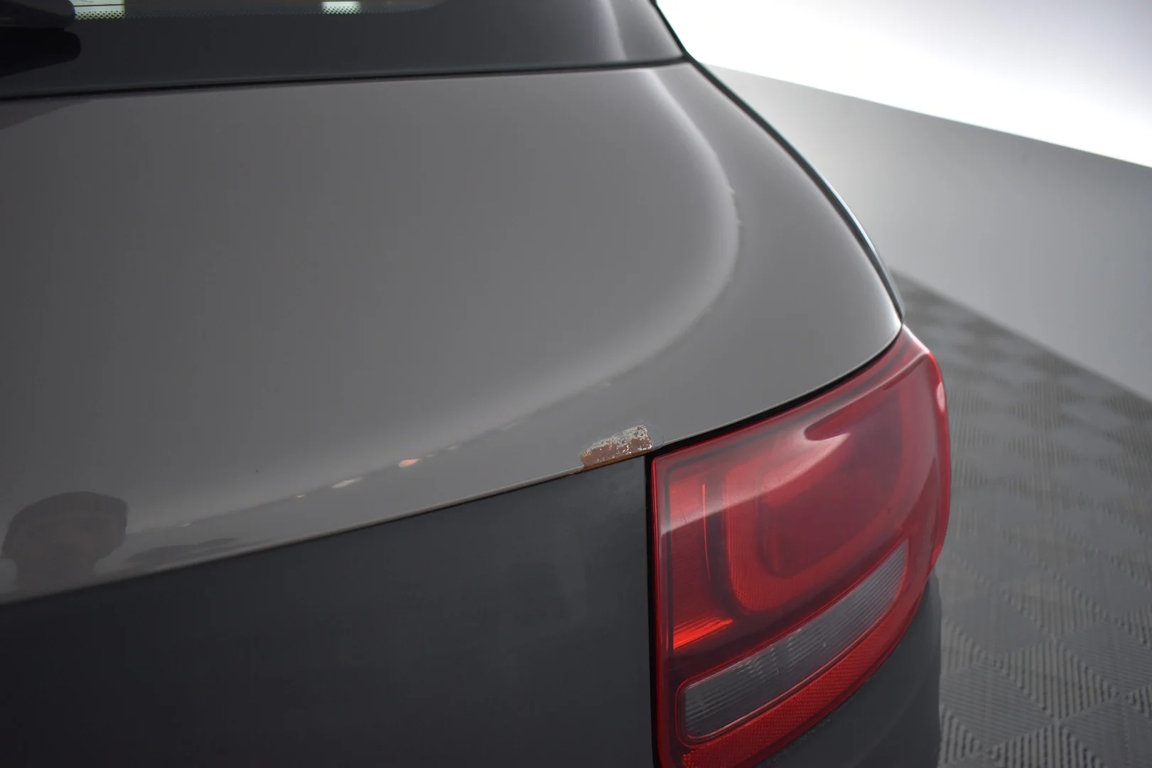 Car Image - 51I2GccS4vcmRUoIzmGrtC