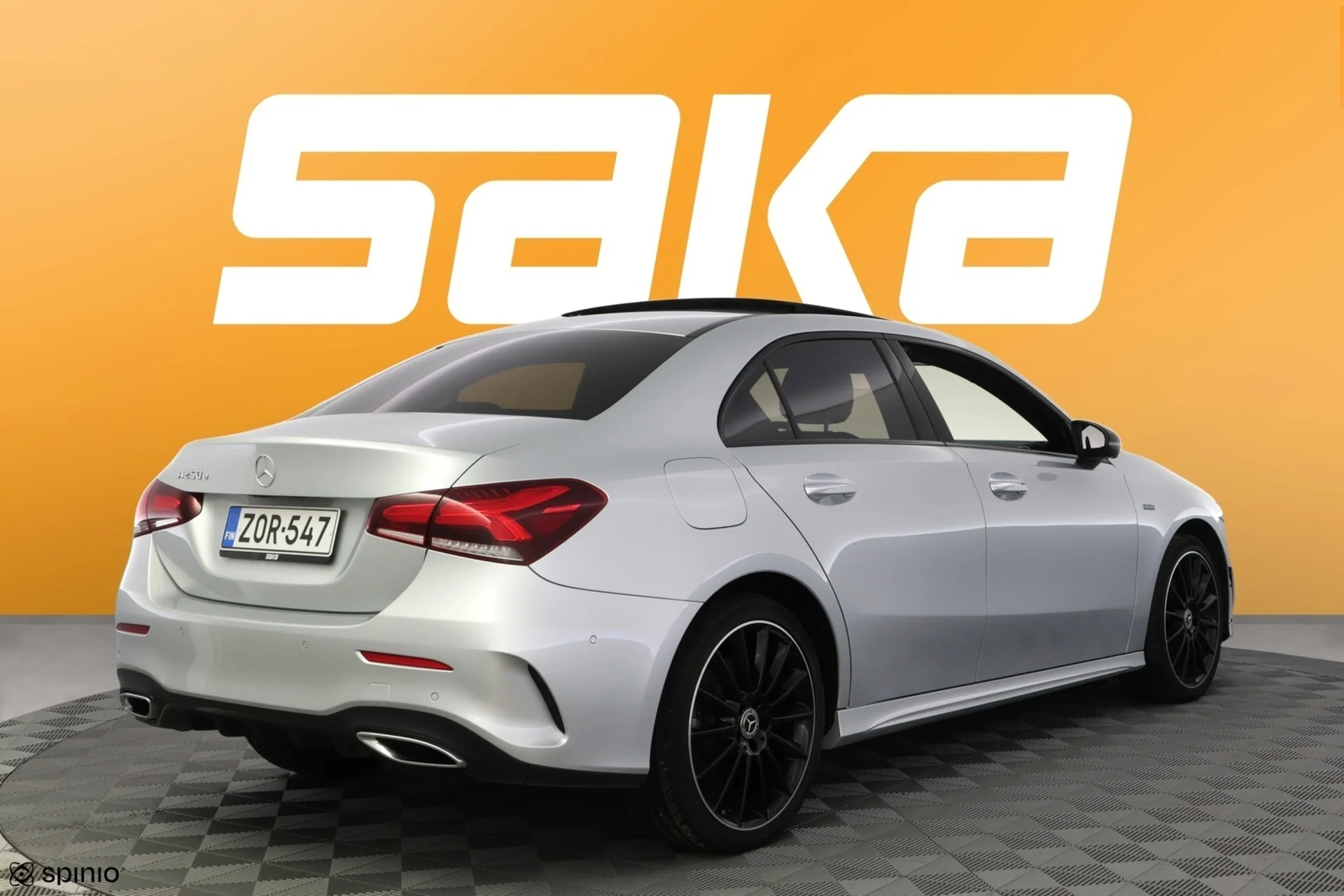 Car Image - 6OCb2r1HhRXv9CccbG1yZc
