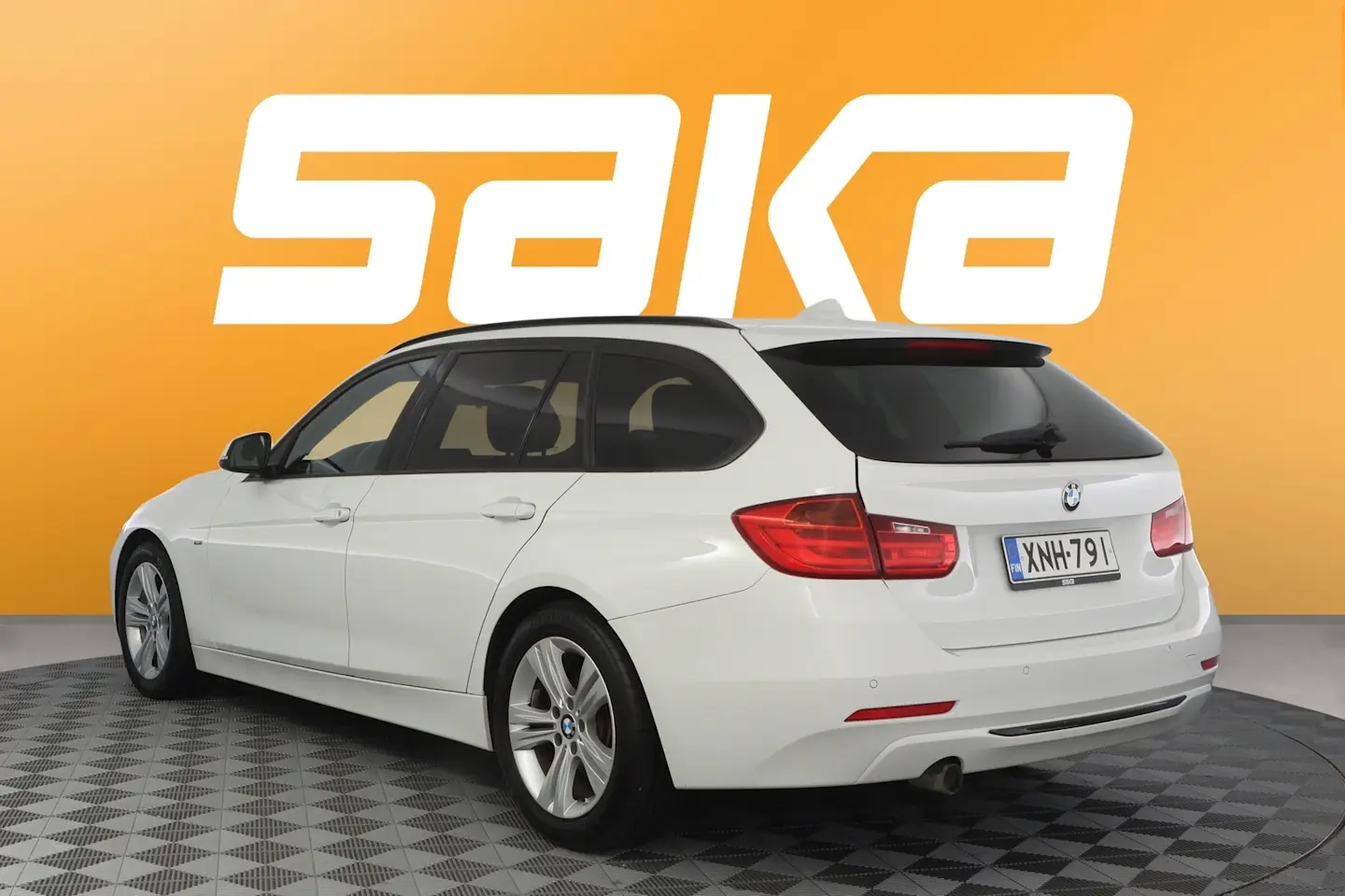 Car Image - 1hXmMYF85YESook5btj8TR