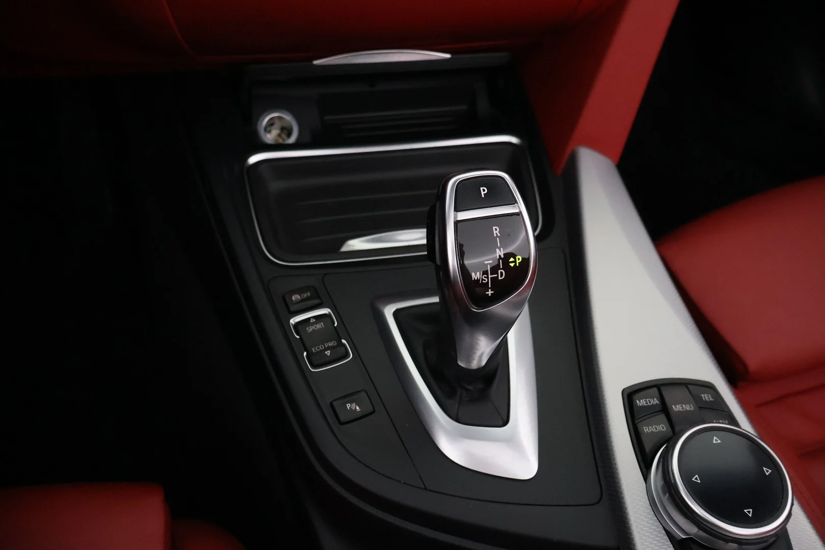 Car Image - 2OQceXd6TghF28lXKDFIP8