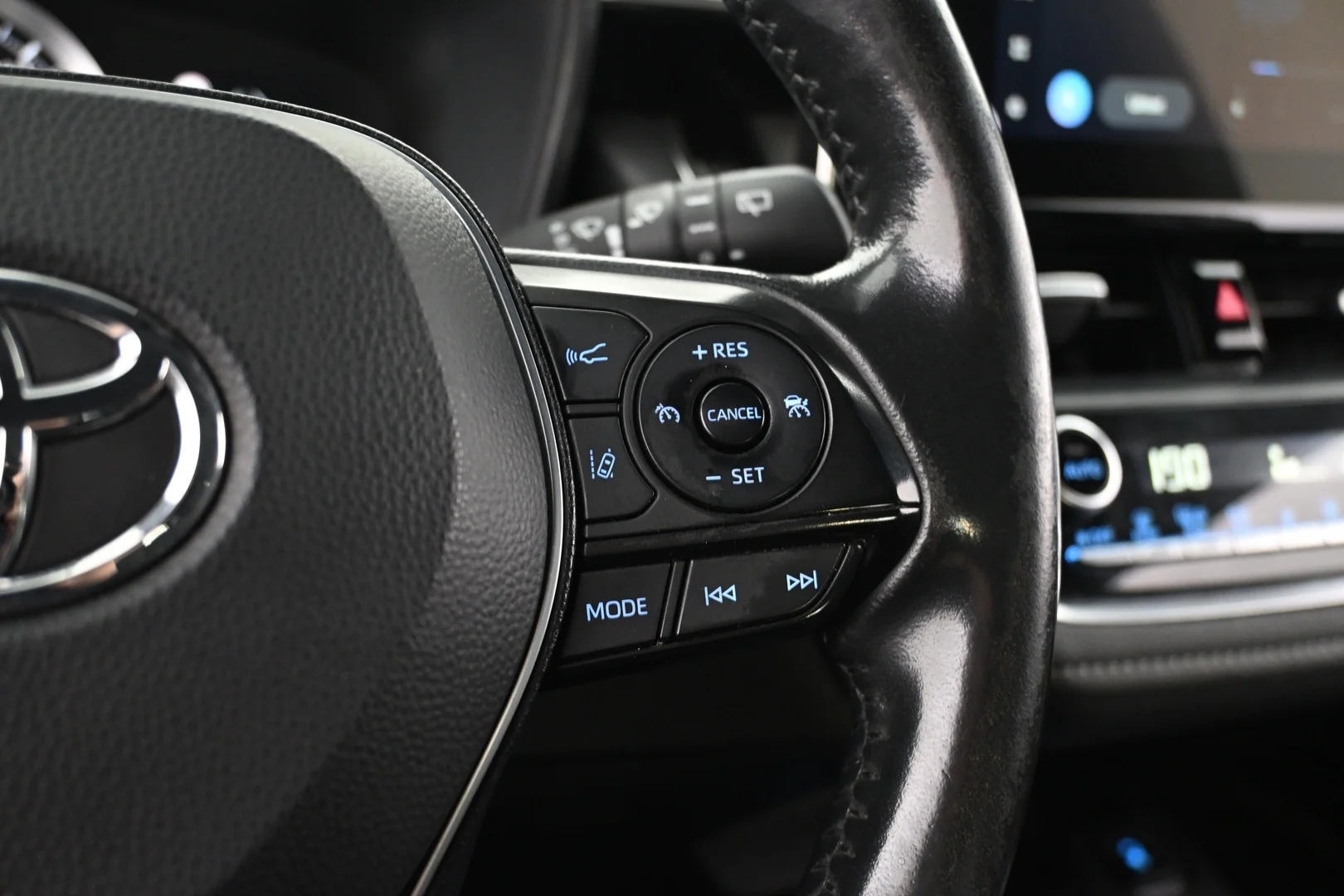 Car Image - 2F1dVe81aXbLEm91CfdXCn