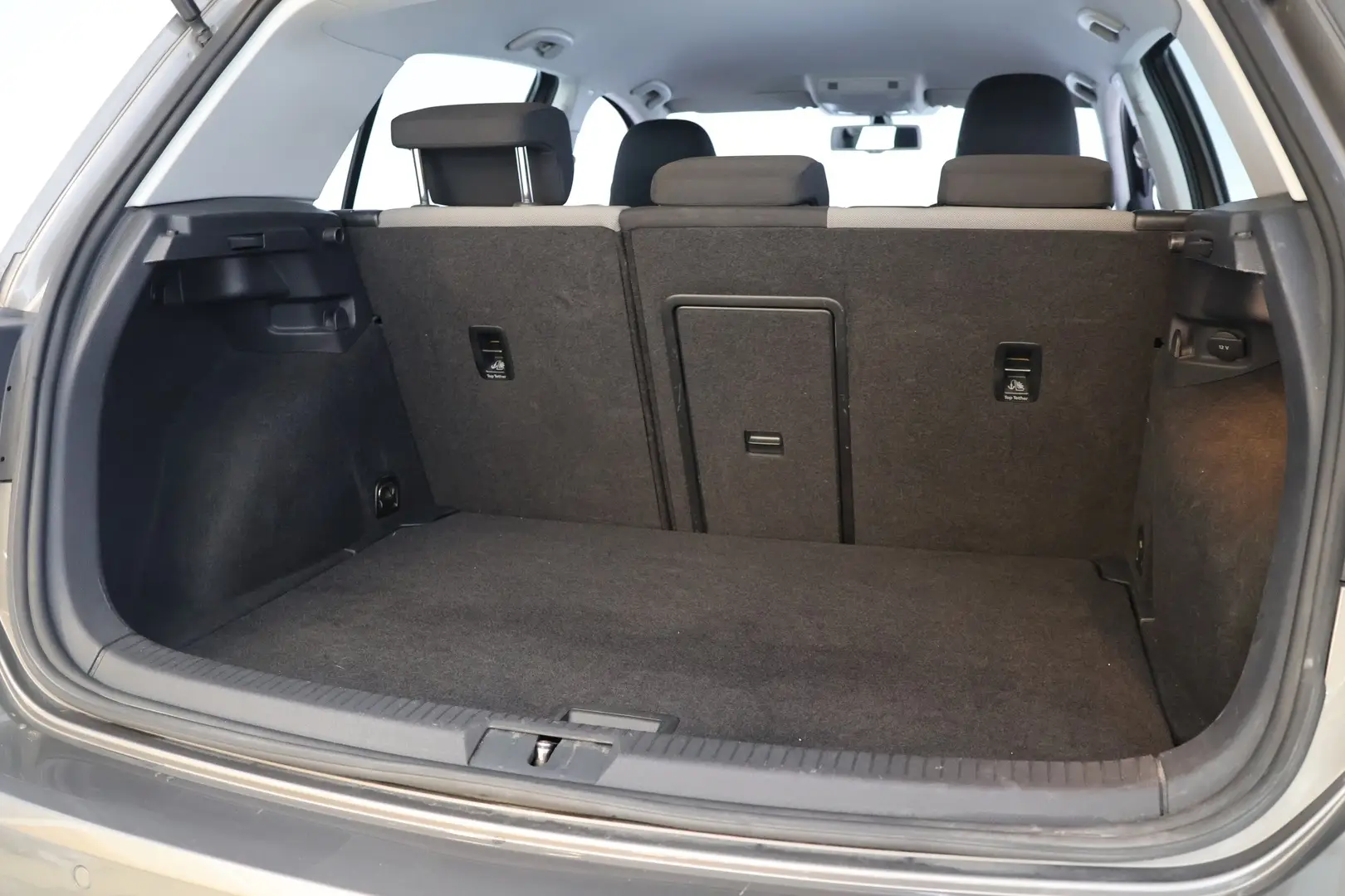 Car Image - 40vi2DuNqrjqXj3CsxK03a