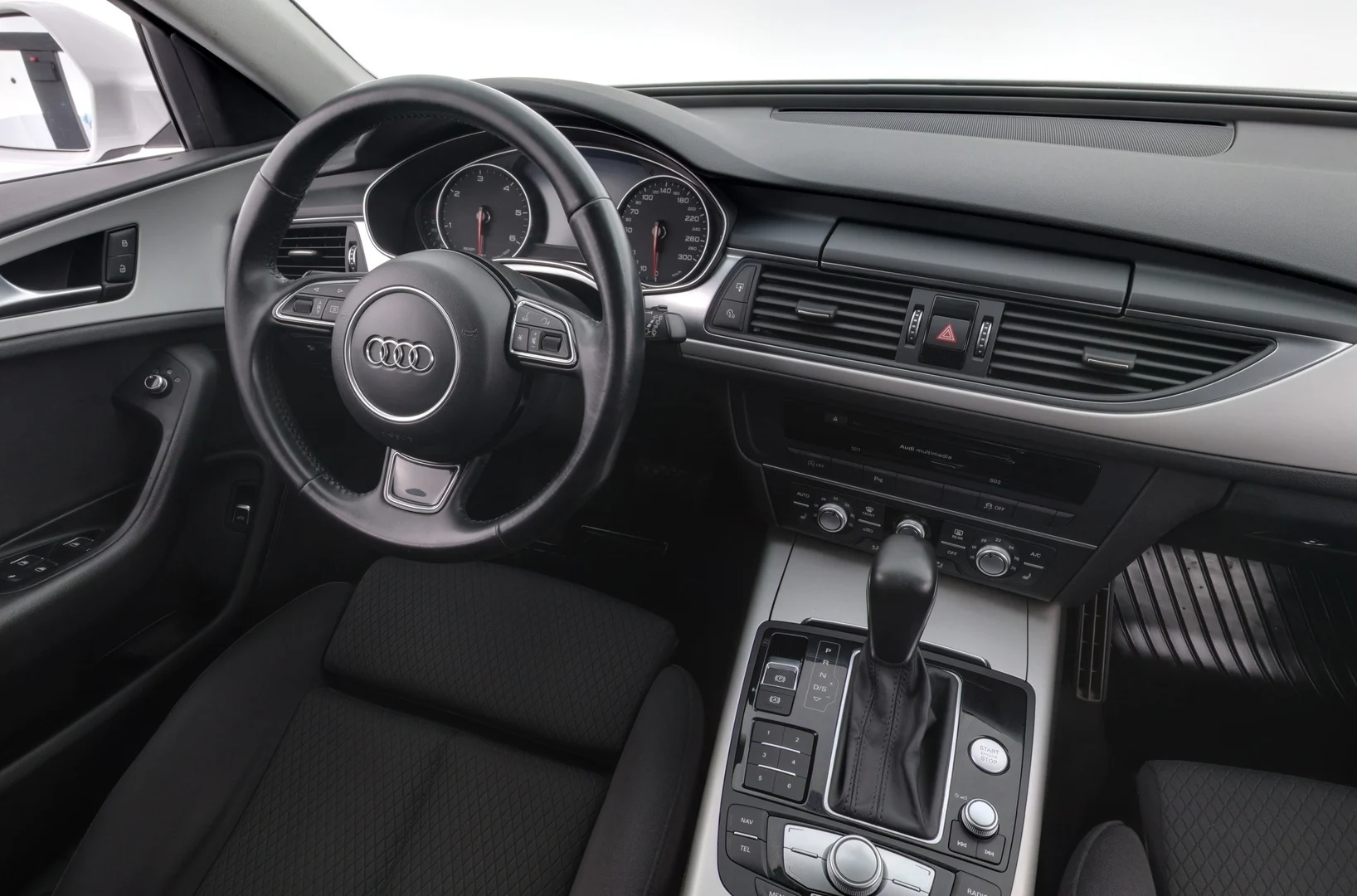 Car Image - 5q79eVewwcxP6mdANKC7FS