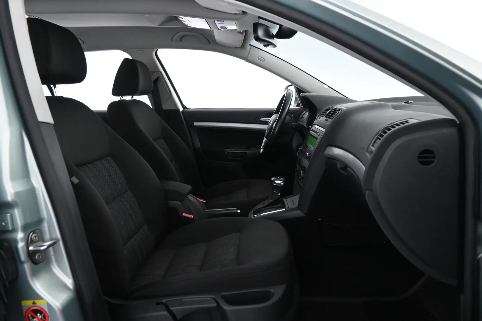 Car Image - 7F6NBdMk7TtO2vuyHZ6TwM