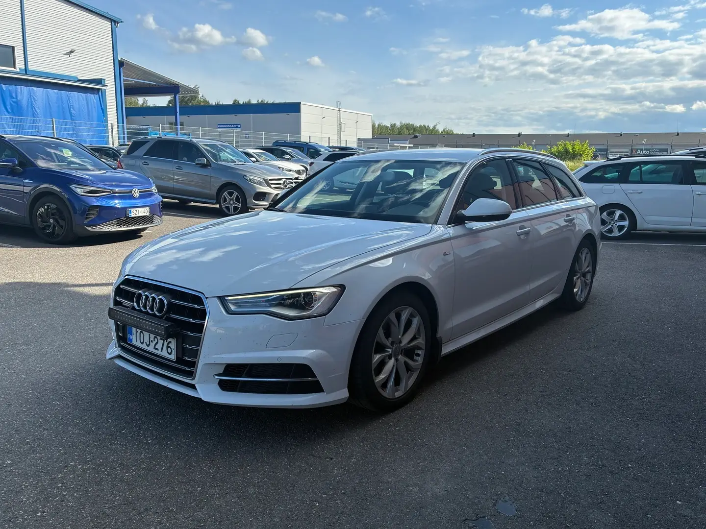 Car Image - 2bzuuQ6DpebRMZEpOcptuF