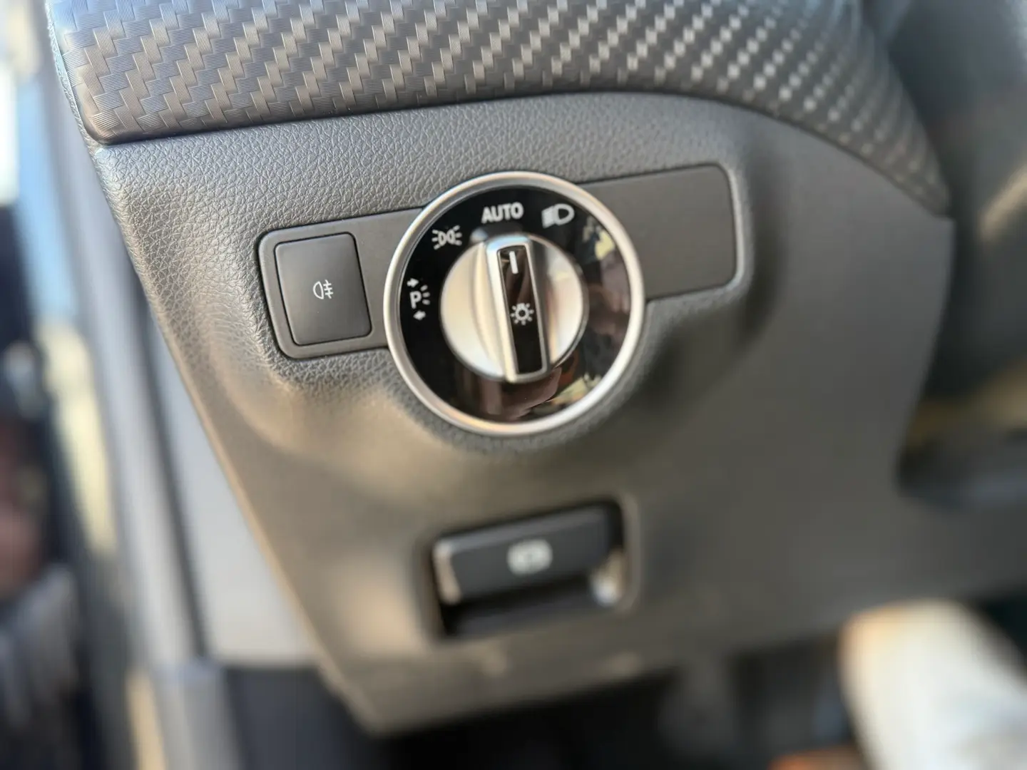 Car Image - 76az3h12EEdLlUJcjmnWOs