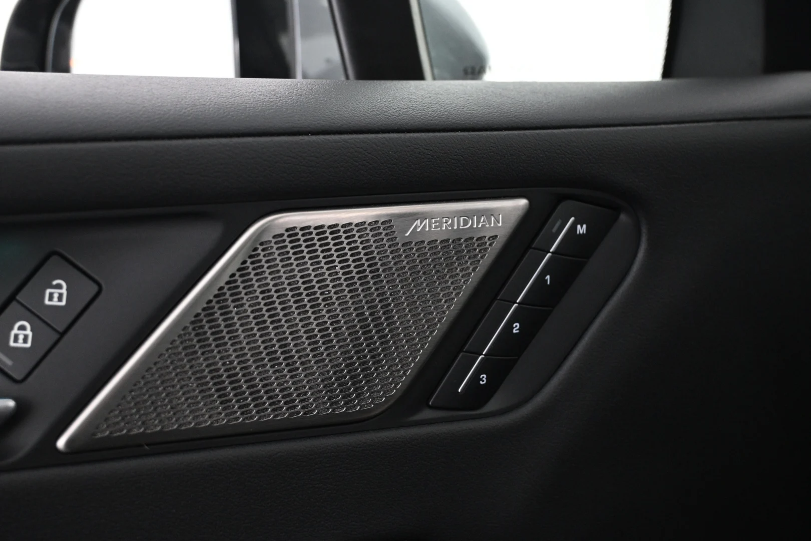 Car Image - 4z8Y2QjsbWZuc8cAdZo3tn